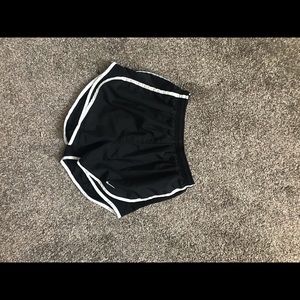 Nike running short